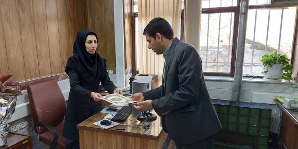 تجلیل از بانوان شاغل در فرمانداری به مناسبت روز زن