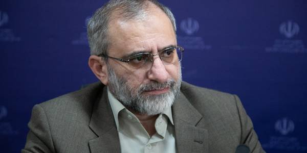 صنایع و بخش خصوصی برای ایجاد هنرستان‌ها سرمایه‌گذاری کنند