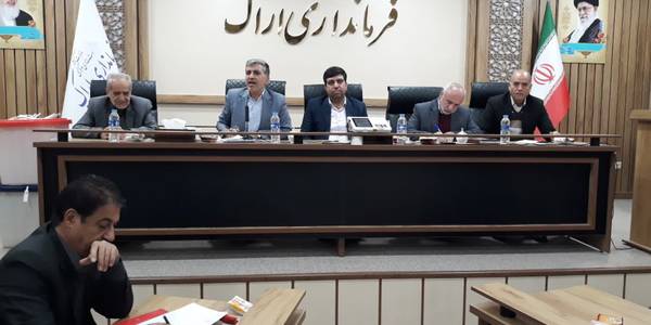 جلسه توجیهی آموزشی سومین گروه نمایندگان فرماندار