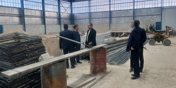بازدید معاون هماهنگی امور اقتصادی وتوسعه منطقه ای و مدیرکل دفتر هماهنگی امور اقتصادی از طرح توسعه واحد ماهد آلومینیم وبررسی میدانی موانع طرح توسعه شرکت.