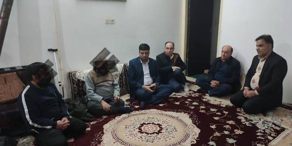 بازدید فرماندار اراک از خانواده های تحت حمایت کمیته امداد امام خمینی و بهزیستی شهرستان اراک