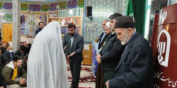 مراسم تجلیل و تقدیر از خواهران و دختران اعتکاف اولی در بین الصلاتین نماز جمعه مورخ ۶ بهمن ماه