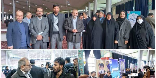 میز خدمت در مصلای اراک برگزار شد- دیدار چهره به چهره استاندار مرکزی با مردم

🔹در دومین روز از دهه مبارک فجر، با حضور استاندار مرکزی، میز خدمت دستگاه‌های اجرایی در حوزه خانواده و جوانی جمعیت در مصلای اراک برگزار شد.

🔹در این برنامه که به همت دفتر امور بانوان و خانواده استانداری مرکزی و مشارکت دستگاه‌های اجرایی، دستگاه قضایی و بانک‌های عامل استان برگزار شد، ۲۳ میز خدمت در حوزه‌های جوانی جمعیت، کارآفرینی بانوان، تحکیم خانواده و مشاوره حقوقی و قضایی دایر گردید.

🔹دکتر مخلص‌الائمه، استاندار مرکزی نیز ضمن بازدید از میزهای خدمت و گفتگوی چهره به چهره با مردم، درخواست‌های برخی مراجعین را مورد بررسی قرار داد و دستورات لازم را برای رسیدگی صادر کرد.
جمعه ۱۳ بهمن ماه ۱۴۰۲