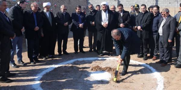 آغاز عملیات اجرایی احداث ساختمان مدیریت حسابرسی مالیاتی شهرستان ساوه