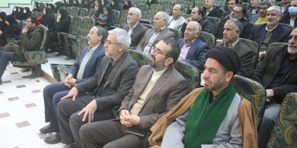 نشست هم اندیشی مدیران مدارس و فرهنگیان شهرستان خمین برگزار شد