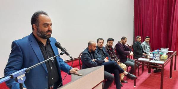 مراسم قرعه کشی تخصیص قطعات زمین رایگان متقاضیان طرح جوانی جمعیت برای شهرهای محلات ، دلیجان ، نراق و نیم ور برگزار شد.