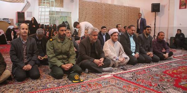 مراسم جشن انقلاب در مسجد جان نثاران حضرت ابالفضل (ع) خمین برگزار شد.