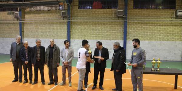 فینال مسابقات فوتسال جام فجر به همت هیات روستایی و عشایری شهرستان برگزار شد.