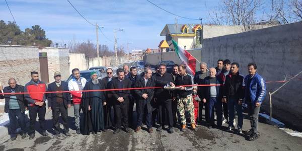 افتتاح ۳۳۰۰ متر مربع  زیر سازی و آسفالت و ۳۰۰  متر جدولگذاری  از معابر روستای ورده