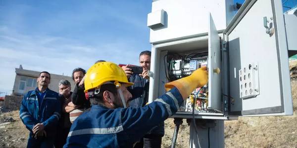 افتتاح متمرکز طرح‌های دهه فجر در شهرستان تفرش
بهره‌برداری از ۴۷ طرح‌ دهیاری