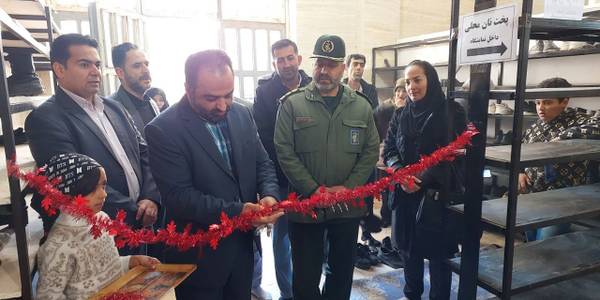 نمایشگاه دست آفریده های بانوان