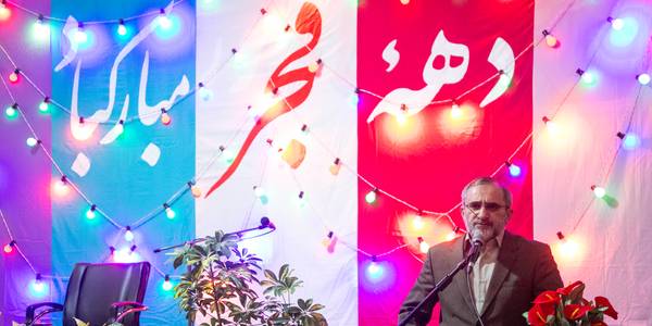 استاندار مرکزی: برآیند انقلاب اسلامی کاملاً مثبت و رو به پیشرفت است