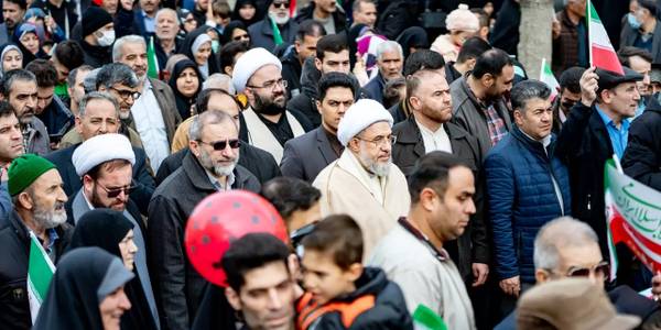 استاندار مرکزی: پیام حضور مردم امانتداری و وفاداری به انقلاب است