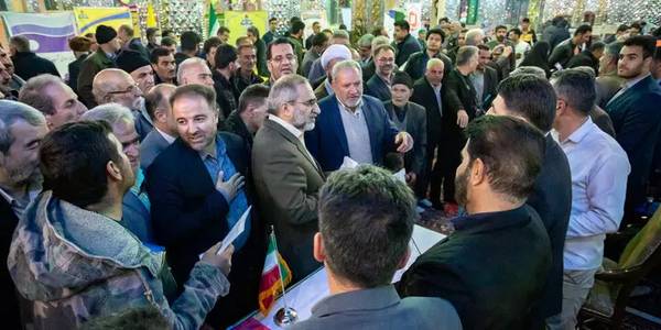 حضور استاندار مرکزی در میز خدمت شهر خنداب