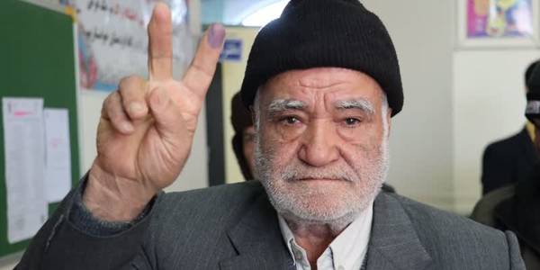 حماسه انتخاب با حضور پرشور مردم دیار امیرکبیر پای صندوق های رأی