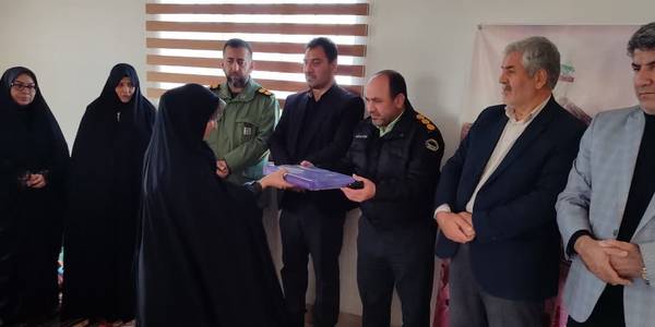 جشنواره غذاهای بومی و محلی در روستای فرج آباد