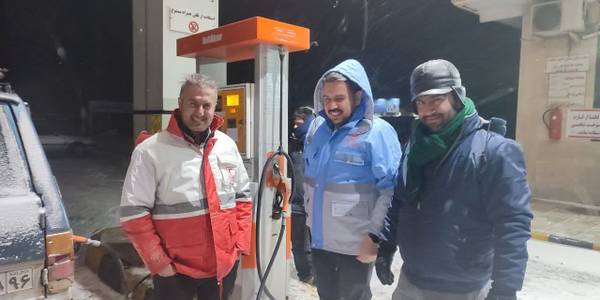 بازدید مدیریت بحران شهرستان  از جایگاه های سوخت شهرستان و بررسی نحوه خدمات رسانی