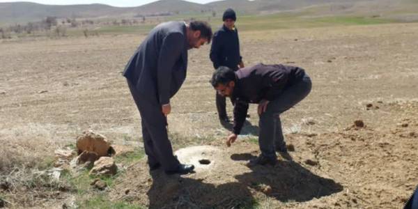 بازدید آقازیارتی فرماندار شهرستان فراهان از وضعیت قنات روستای زنجیران