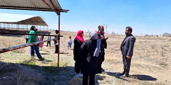 بازدید آقازیارتی فرماندار شهرستان فراهان از محوطه تاریخی و شهر زیر زمینی زلف آباد