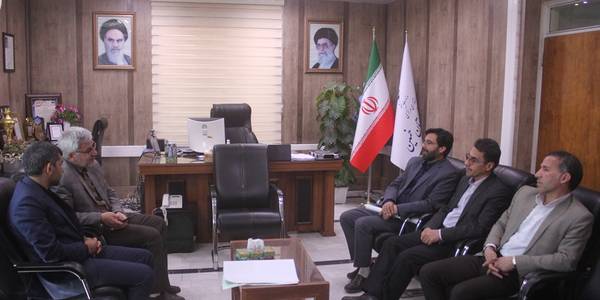 دیدار نوروزی مدیر کل تعاون ، کار و رفاه اجتماعی استان با فرماندار شهرستان خمین برگزار شد