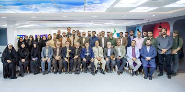 جایگاه والای ادبیات پایداری و دفاع مقدس مرهون توجه رهبر معظم انقلاب است