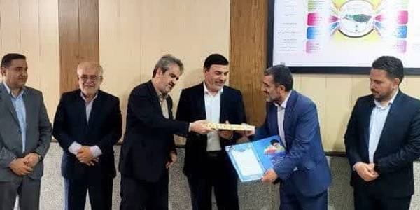 دیدار مدیر عامل برق منطقه ای باختر با فرماندار