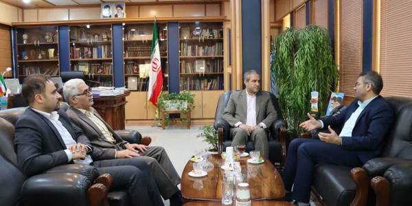 دیدار مدیر کل پست استان مرکزی با مهدی الیاسی معاون استاندار و فرماندار ویژه شهرستان ساوه