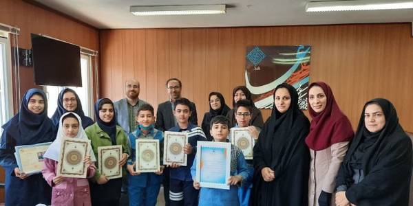 تقدیر از اعضای برتر و دارای مقام های بین المللی و کشوری و استانی کانون پرورش فکری کودکان و نوجوانان شهرستان