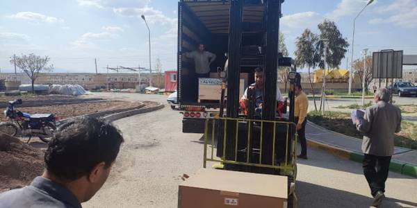 تحویل تجهیزات بیمارستانی به بیمارستان امام رضا (ع)