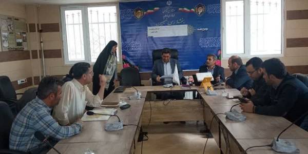 میز خدمت ادارت شهرستان در بخشداری خنجین