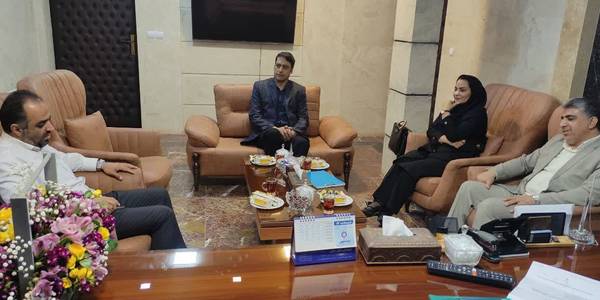 دیدار مدیرکل ثبت احوال استان مرکزی با سرپرست فرمانداری شهرستان محلات