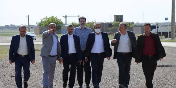 بازدید میدانی از محل اجرای پروژه‌های مسکن و اراضی مناسب برای تولید مسکن