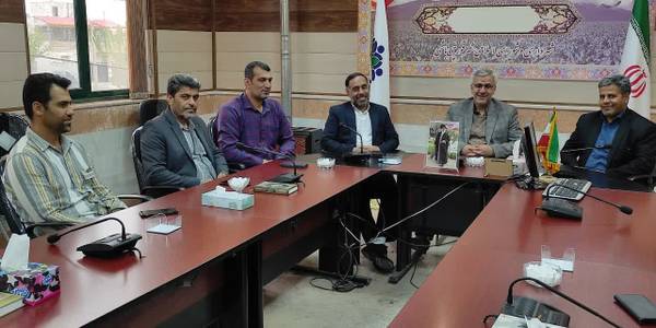 فرماندار و بخشدار کمره با شهردار و اعضای شورای شهر قورچی باشی دیدار کردند