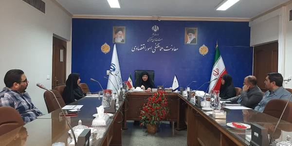 جلسه توجیهی هیات داوران دومین رویداد استانی جایزه ملی جوانی جمعیت به ریاست مفتح زاده مدیرکل دفترامور بانوان وخانواده استانداری در محل استانداری برگزار شد .
🔸تشریح شاخص های ارزیابی محورهای هفتگانه رویداد ( خانواده باشکوه، رسانه،سازمان های مردم نهاد،دستگاههای اجرایی،شرکت ها و موسسات خصوصی ،نخبگان و مدیران) و نحوه داوری از اهم موارد مطرح شده در این جلسه بود .
سه شنبه ۱۱اردیبهشت ۱۴۰۳