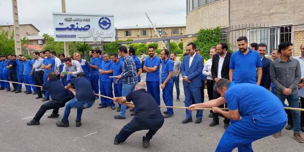 برگزاری مسابقات ورزشی کارگران در شرکت مهندسی نوآوران سویاب صنعت