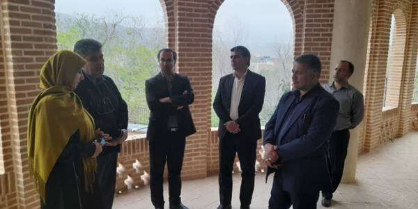 بازدید مسئولین از واحد بوم‌گردی شهر تفرش