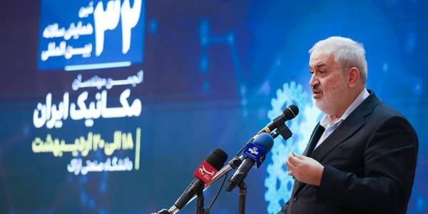 تمام امکانات وزارت صمت در اختیار صادرکنندگان است- تشکیل کنسرسیوم اقتصادی استان مرکزی اقدامی ارزشمند و ابتکاری