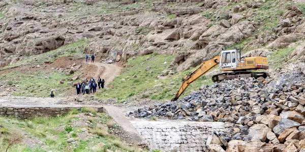 استاندار مرکزی: اجرای طرح‌های آبخیزداری برنامه‌ اولویت‌دار دولت سیزدهم است