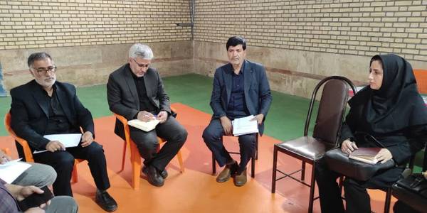 نشست بررسی مسائل و مشکلات دهستان رستاق شهرستان خمین بر گزار شد