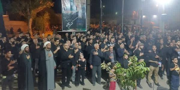 حضور فرماندار و بخشدار مرکزی کمیجان در مراسم سوگواری شب تاسوعای حسینی(ع) برخی روستاهای تابعه