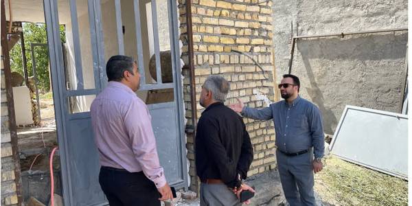 بازدید معاون سیاسی فرماندار و بخشدار مرکزی کمیجان از پروژه های کمیته امداد امام خمینی(ره) شهرستان