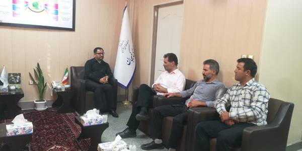 دیدار اعضای شورای اسلامی‌ شهر کمیجان با فرماندار  به مناسبت هفته دولت