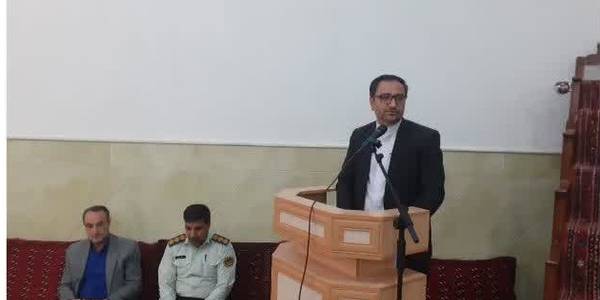 برگزاری"میز خدمت مدیران حوزه شهری" با هدف پاسخگویی به سوالات و رسیدگی به مشکلات شهروندان در محله عیسی آباد شهر کمیجان