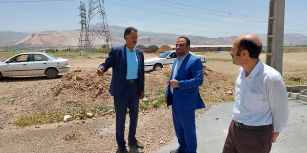بررسی میدانی سرپرست فرمانداری شهرستان محلات از محل احداث پروژه شهرک ماهیان زینتی