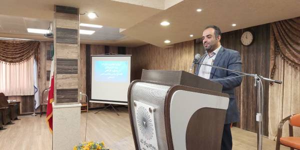 جلسه آموزشی قوانین تامین اجتماعی در محلات برگزار شد.