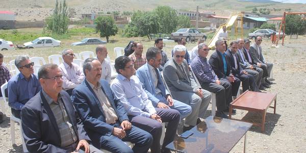 عملیات اجرایی ساخت ۲ واحد آموزشی در مناطق روستایی خمین آغاز شد