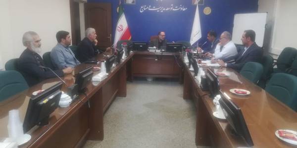 با حضور علیرضا حسنی،       مدیرکل امور اداری و مالی