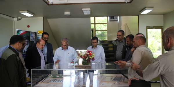 بازدید از تأسیسات و زیرساخت های نیروگاه حرارتی شازند