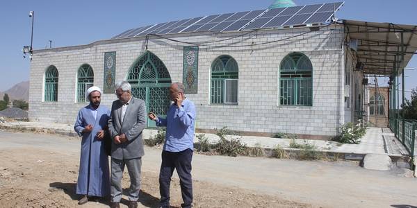 فرماندار از تعدادی از بقاع متبرکه شهرستان خمین بازدید کرد