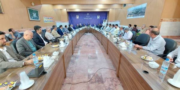 برگزاری نشست با احزاب و فعالان سیاسی و اجتماعی در فرمانداری شهرستان محلات